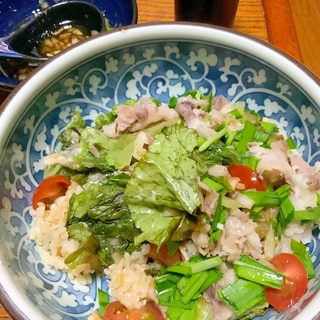 レタス牛丼、レタス豚丼X温かうまだれ満腹サラダ丼